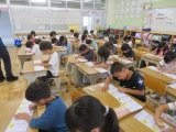 02姿勢の良い１年生２.jpg