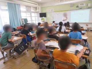 静かに算数4-2.jpg