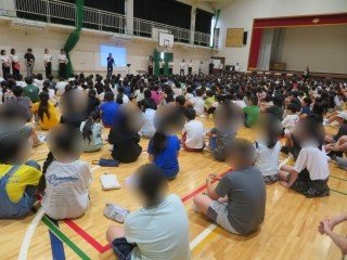 3.話を聞ける始業式２.jpg
