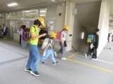 8.6１年を迎えに行く６年.jpg