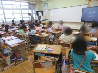 2-1教えあう算数.jpg