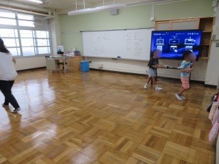 4.1.新しくなった教室１.jpg