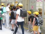 8.4１年を迎えに行く６年.jpg