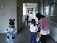 20160509　1年学校探検②.JPG