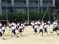 20160512 6年朝体育（鬼ごっこ）②.JPG