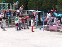 20160516 １年幼稚園交流（業間）①.JPG