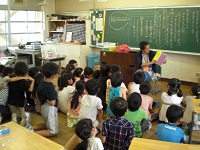 20160623 2年読み聞かせ①　.JPG