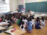 20160630 2年読み聞かせ①.JPG