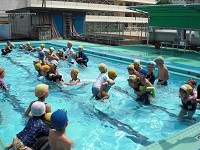 20160701 5-1幼プール交流②.JPG