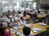 20170209 幼稚園1年給食交流④.JPG