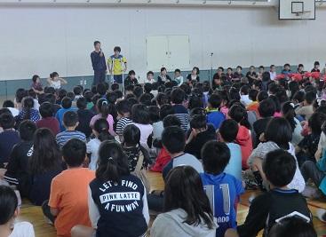 a児童集会4月8364.jpg