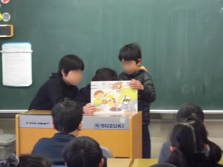 読み聞かせ.jpg