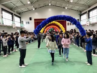 ３月６日送る会退場.jpg