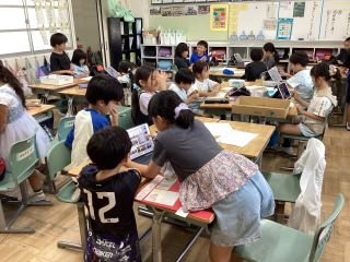 １０月１４日３年生　社会.jpg