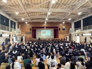 10月30日 全校集会.jpg