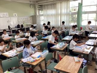 ５月１１日３年生図工.jpg