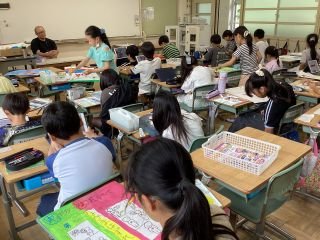 ９月１６日４年生　図工.jpg