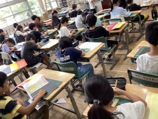 １０月１４日３年生図工.jpg