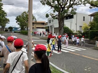 ６月５日２年生　校区探検.jpg