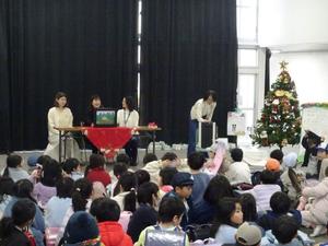 絵本部クリスマス3.JPG