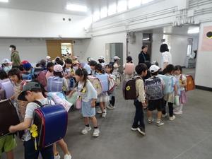 学年別集団下校.JPG