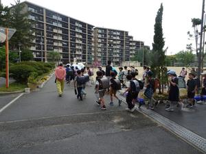 学年別集団下校2.JPG