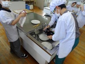 ５年調理実習6.JPG