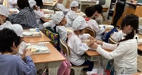 給食6年手伝い.jpg
