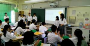 ２年生発表　３年生教室