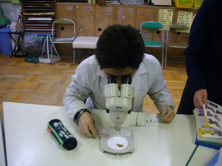 中尾先生顕微鏡図鑑付きweb用IMGP2403.jpg