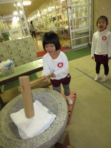 http://blog.suita.ed.jp/kin/02-dai3/youtien/12.1sayakootituigokko.jpg