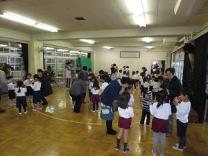 http://blog.suita.ed.jp/kin/02-dai3/youtien/12.4oyakode.jpg