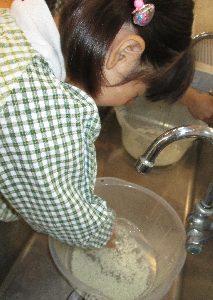 12.3お米洗い２.jpg