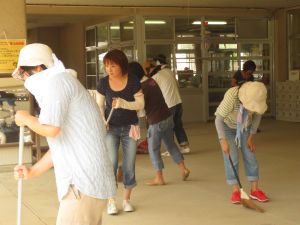 http://blog.suita.ed.jp/kin/02-dai3/youtien/7.16oosouji.jpg